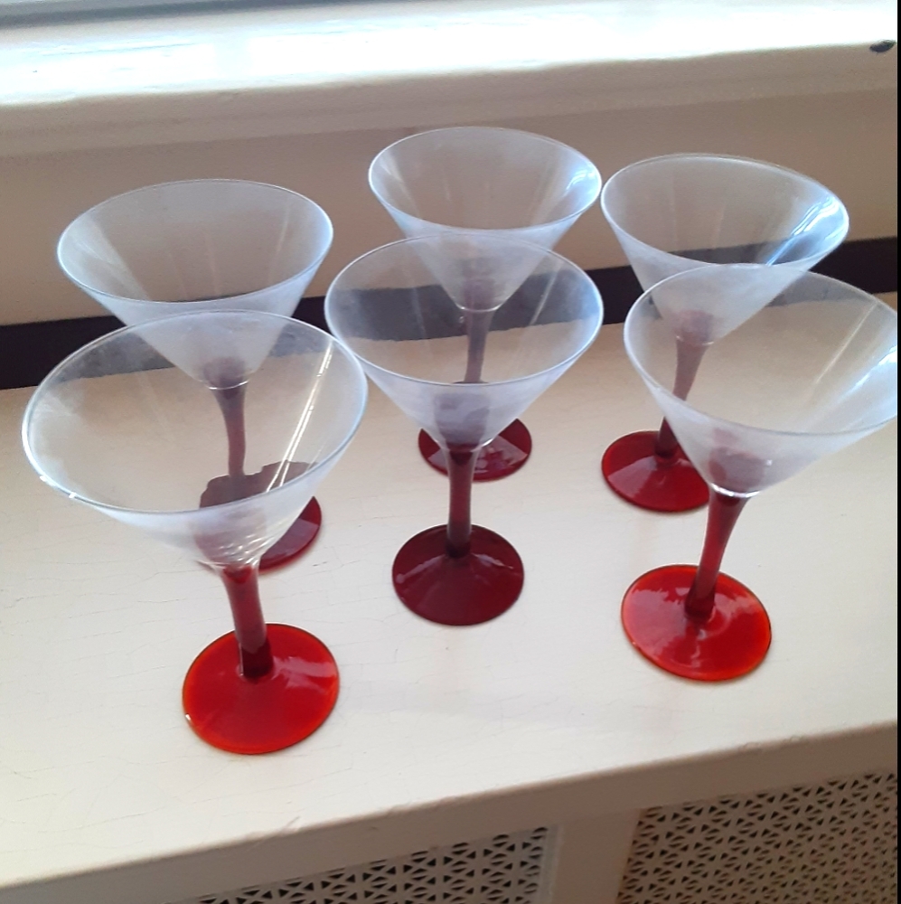 Set of 6 martini glasses